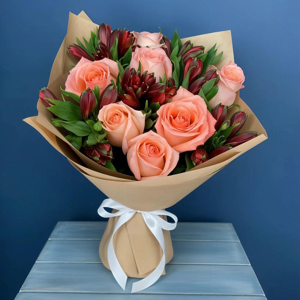 Букет цветов из: Розы и Альстромерии в Еткуль