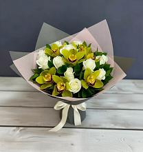 Букет цветов из:  Орхидеи и Розы в Еткуль