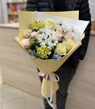 Букет цветов из:  Альстромерии, Розы и Хризантемы в Еткуль