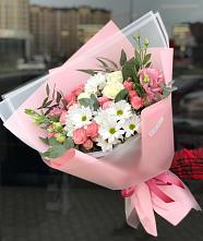 Букет цветов из:  Розы, Лизиантусы и Хризантемы в Еткуль