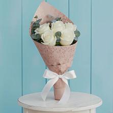 Букет цветов из:  Розы в Еткуль