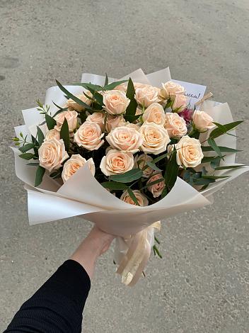 Букет Кремовые розы Латте в Еткуль
