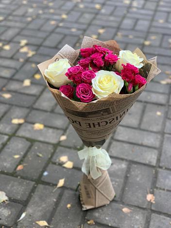 Букет цветов из: Розы в Еткуль