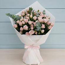 Букет цветов из:  Розы в Еткуль