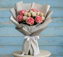 Букет цветов из:  Розы в Еткуль